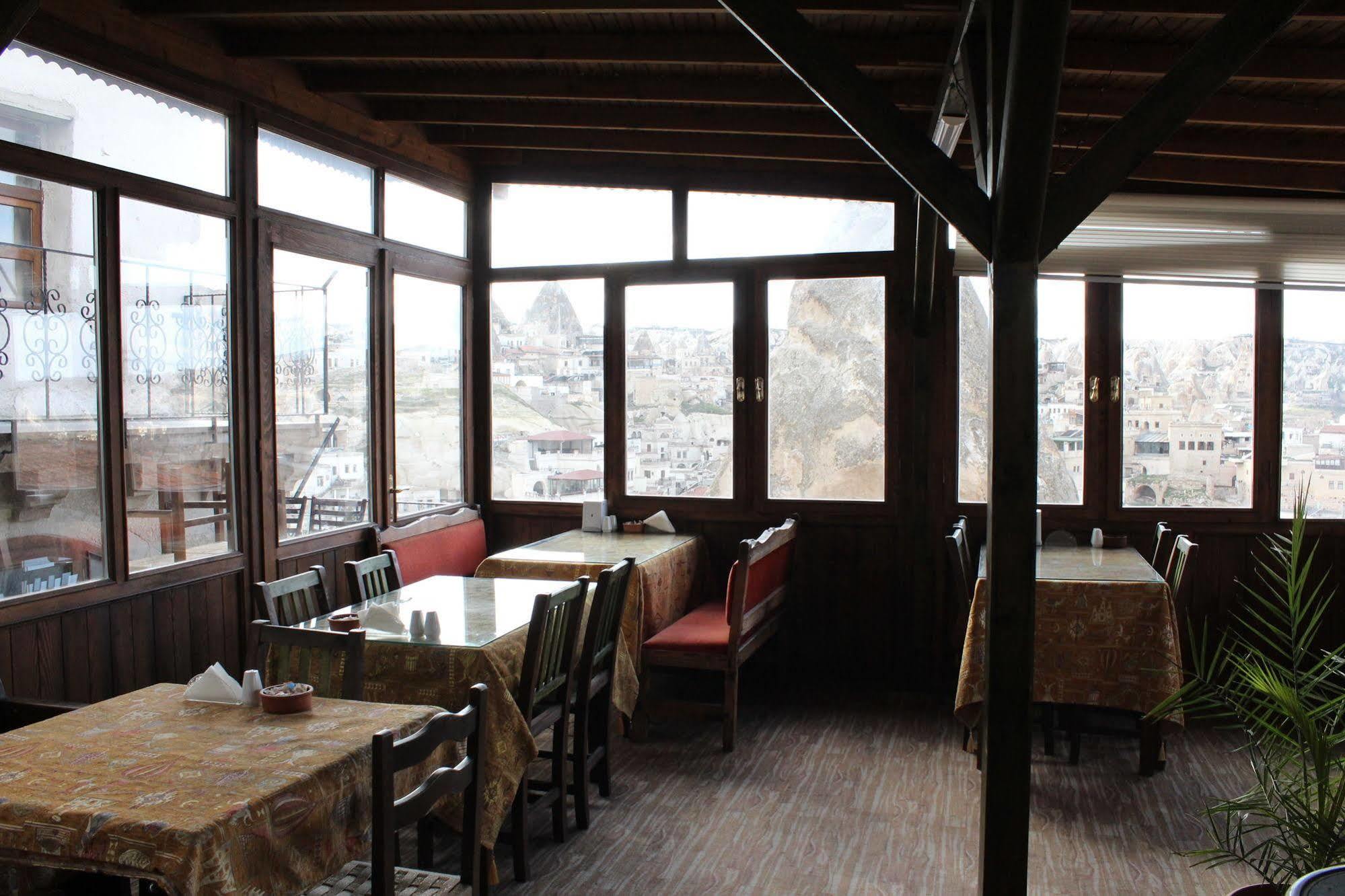 Castle Cave Hotel Гореме Экстерьер фото