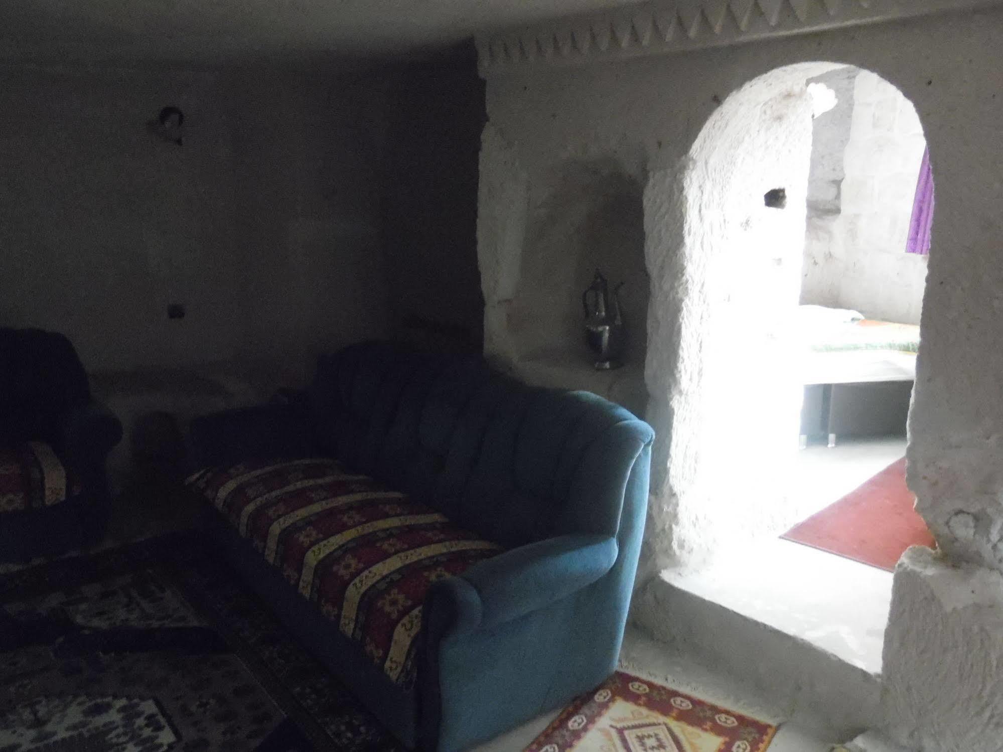 Castle Cave Hotel Гореме Экстерьер фото